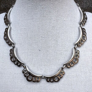 Vintage Monet Silver Tone Choker Necklace Scallop Lace Link 14"